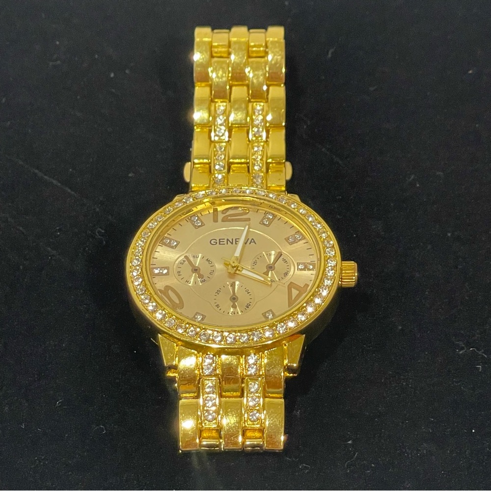 Geneva Ladies Gold tone‎ And Crystal Watch Accessory Jewelry